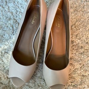 Clarks florine Kona nude pink leather heels NWT